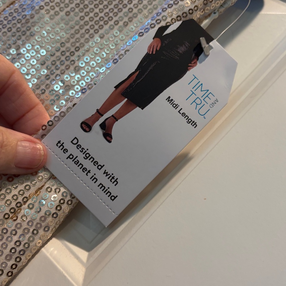 Time and Tru Gold Sequin Pencil Skirt XS - Picture 3 of 9